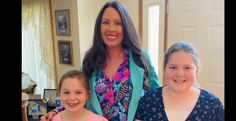 Dana Jenner New Lenox Il Death, Obituary: Woman and two dogs killed after tree falls on camper in Fox Township